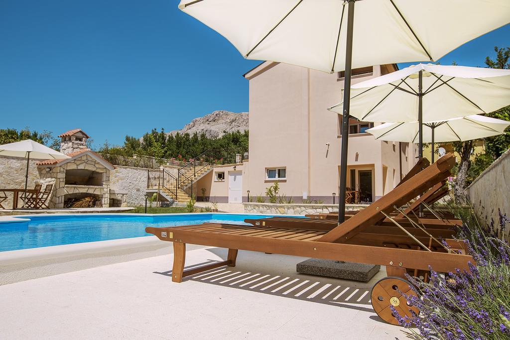 Residence Mediterraneo II Башка Экстерьер фото