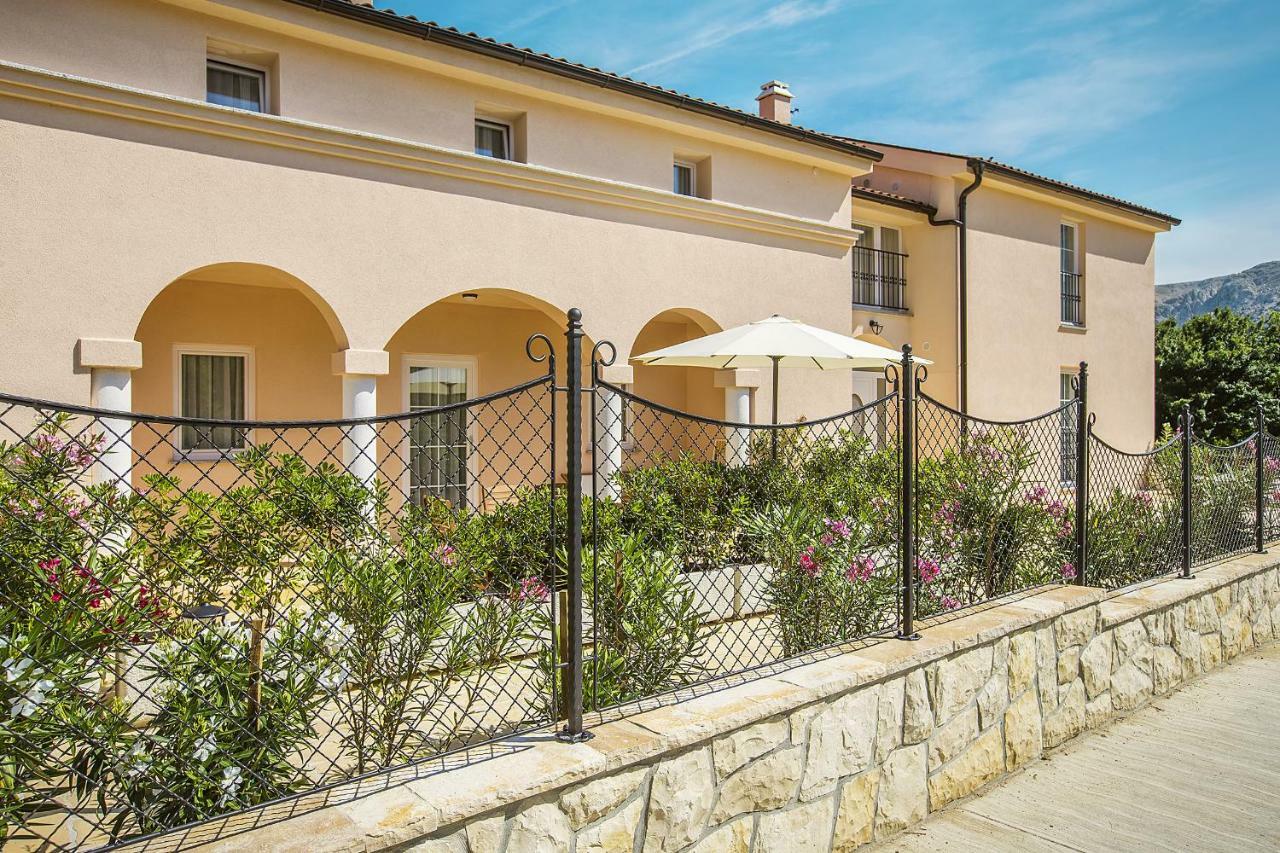 Residence Mediterraneo II Башка Экстерьер фото