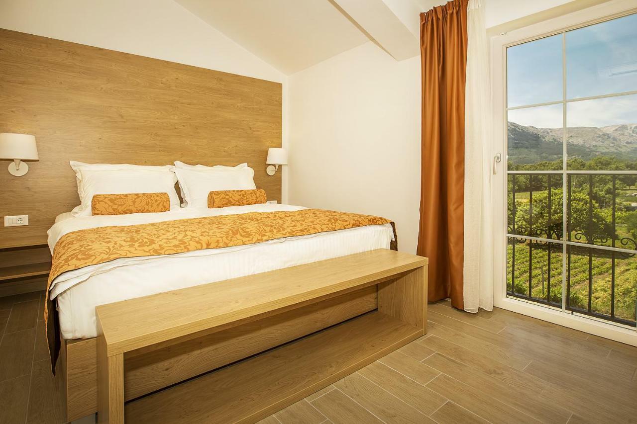 Residence Mediterraneo II Башка Экстерьер фото